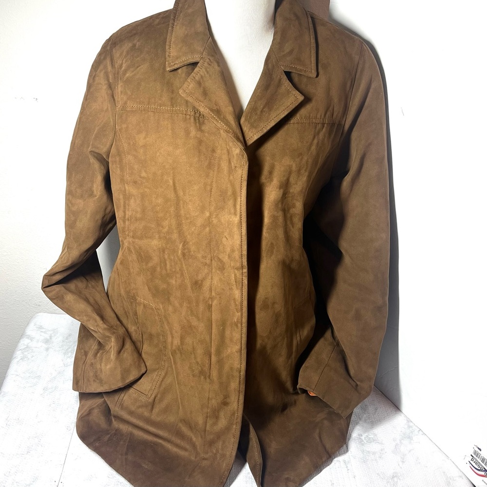 London Fog Women's Suede Jacket- Orange Quilted Lining. Size Medium
